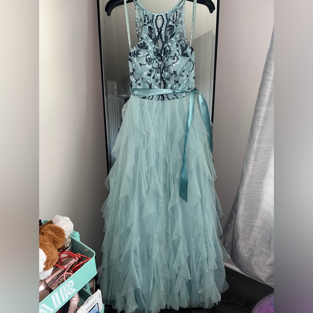 Prom/ pageant dress only worn once
